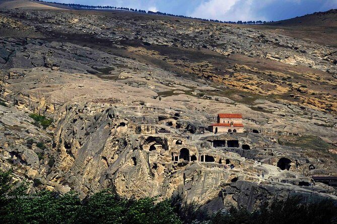 8-Day Private Tour around Georgia - Day 4: Mtskheta UNESCO, Ananuri, and Kazbegi’s Gergeti Trinity Church